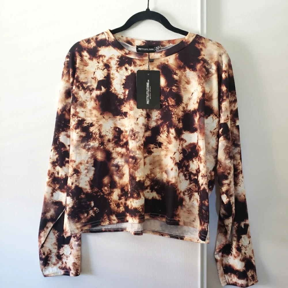 Nwt, PrettyLittleThing, Plus, Cream, Tie Dye, Round Neck Top. Size 18. - Picture 1 of 7